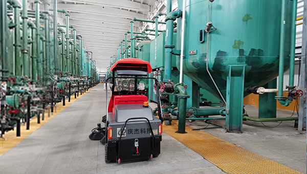 清掃車-清掃車廠家-電廠采購多臺慶杰掃地機